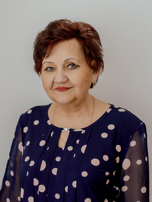 Усачева Валентина Александровна.
